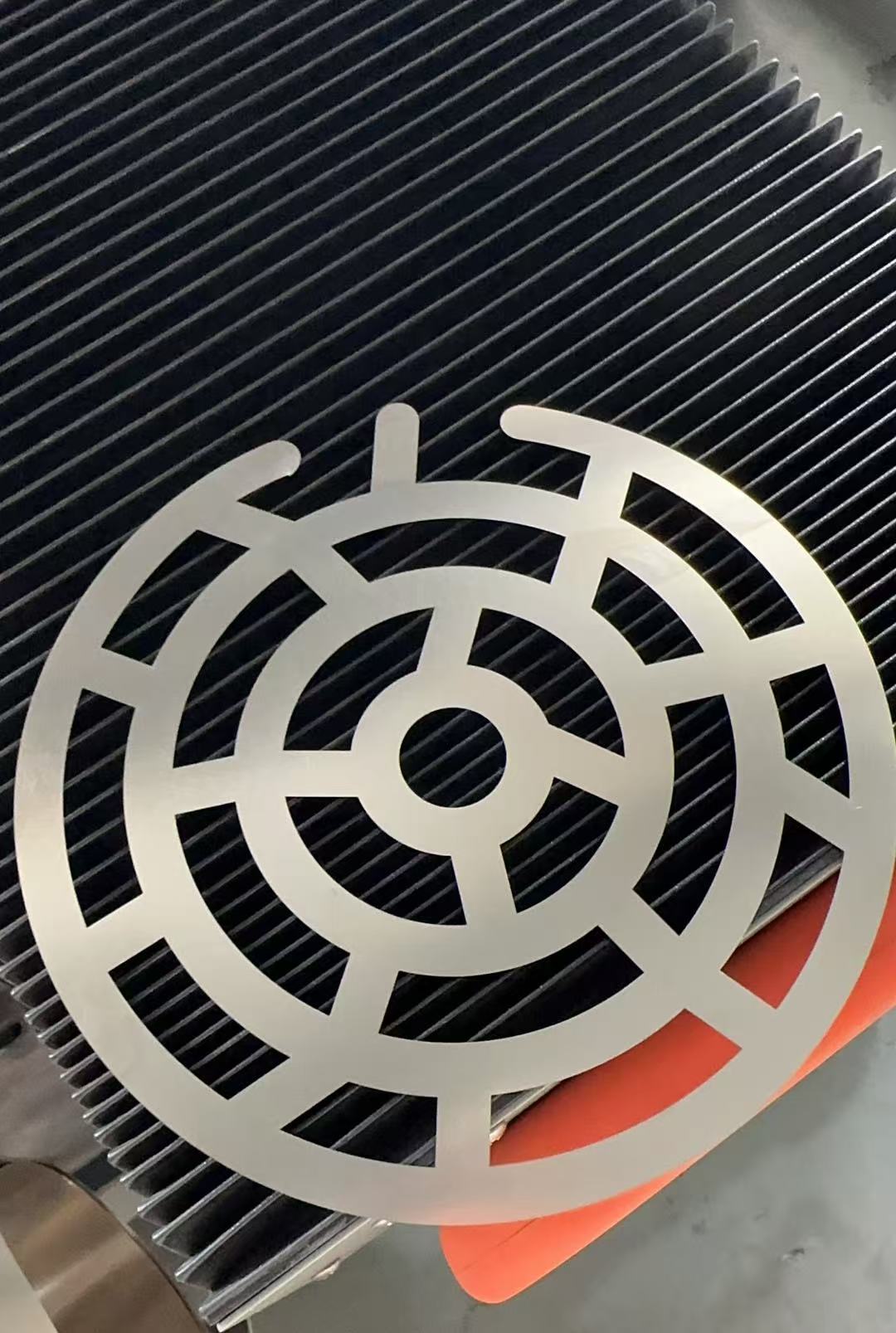 高精度环形格栅激光切割件